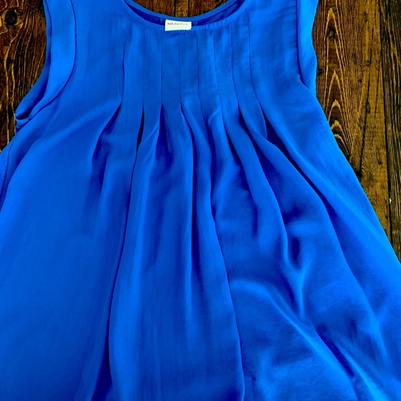 Blue sleeveless tee - Picture 2 of 4